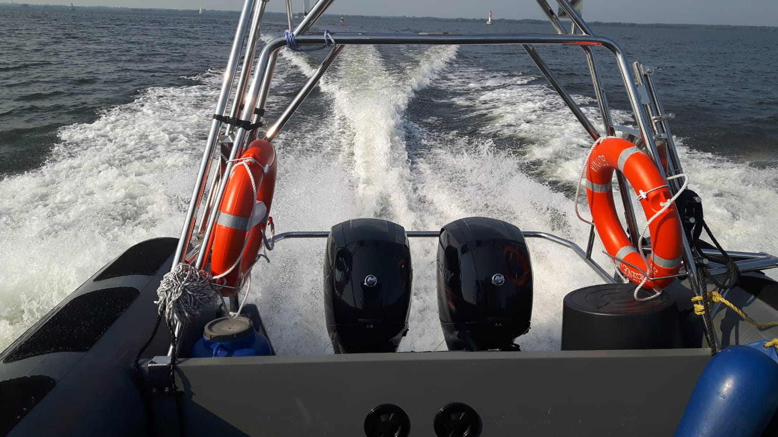 Terénní práce z paluby lodě